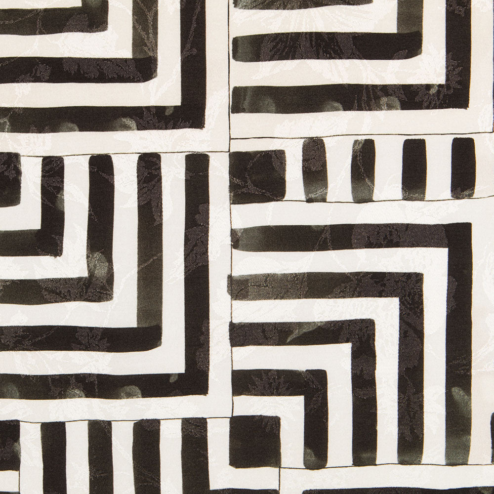 Cetim Jacquard Geométrico Preto - Ribes y Casals