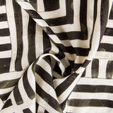 Cetim Jacquard Geométrico Preto - Ribes y Casals