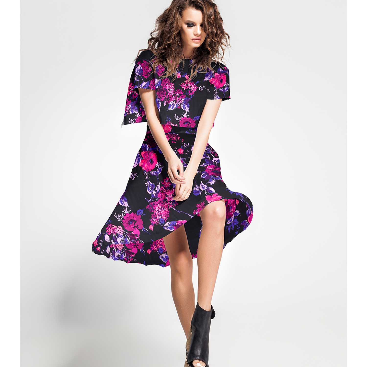 Cetim Impacto Floral Preto - Ribes y Casals