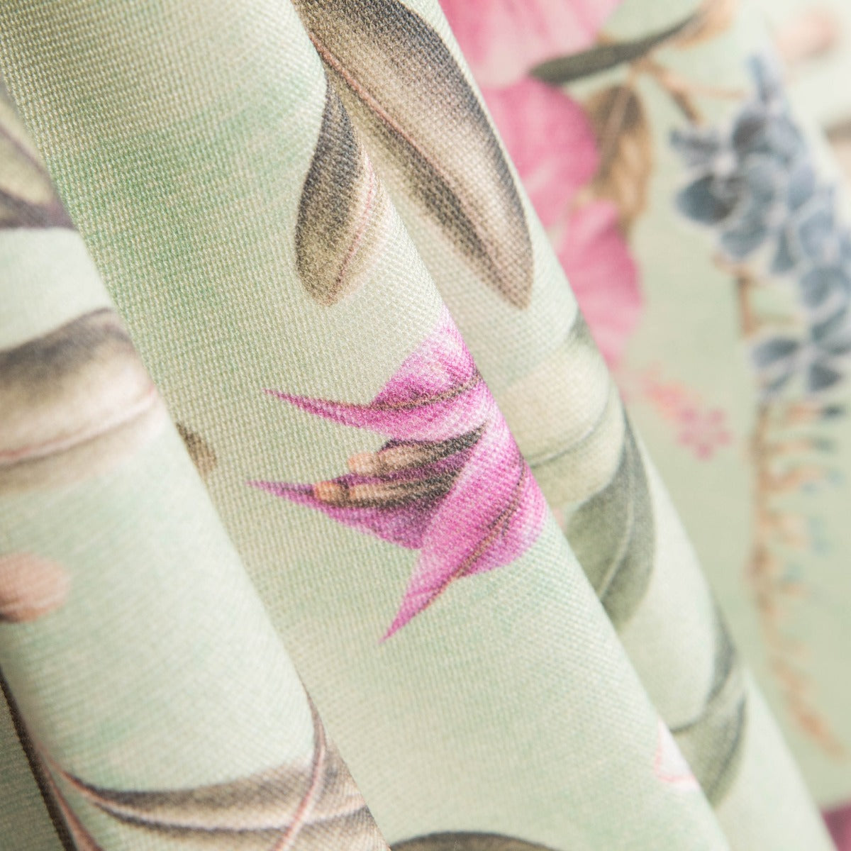 Estofamento Tropic Verde Água - Ribes y Casals