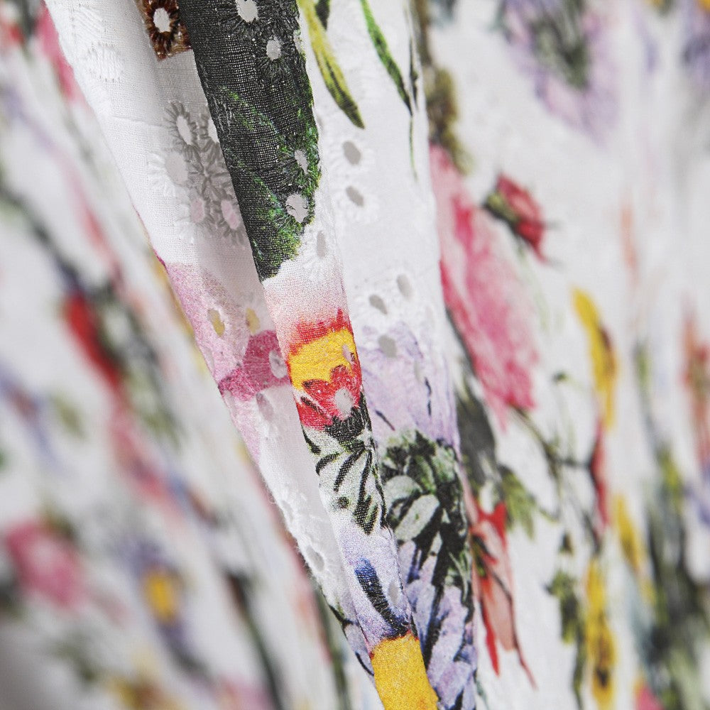 Tecido Bordado Suíço Folhas Branco - Ribes y Casals