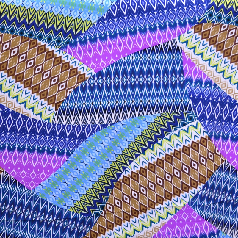 Tecido Crepe Estampado Étnico Patchwork Azul - Ribes y Casals
