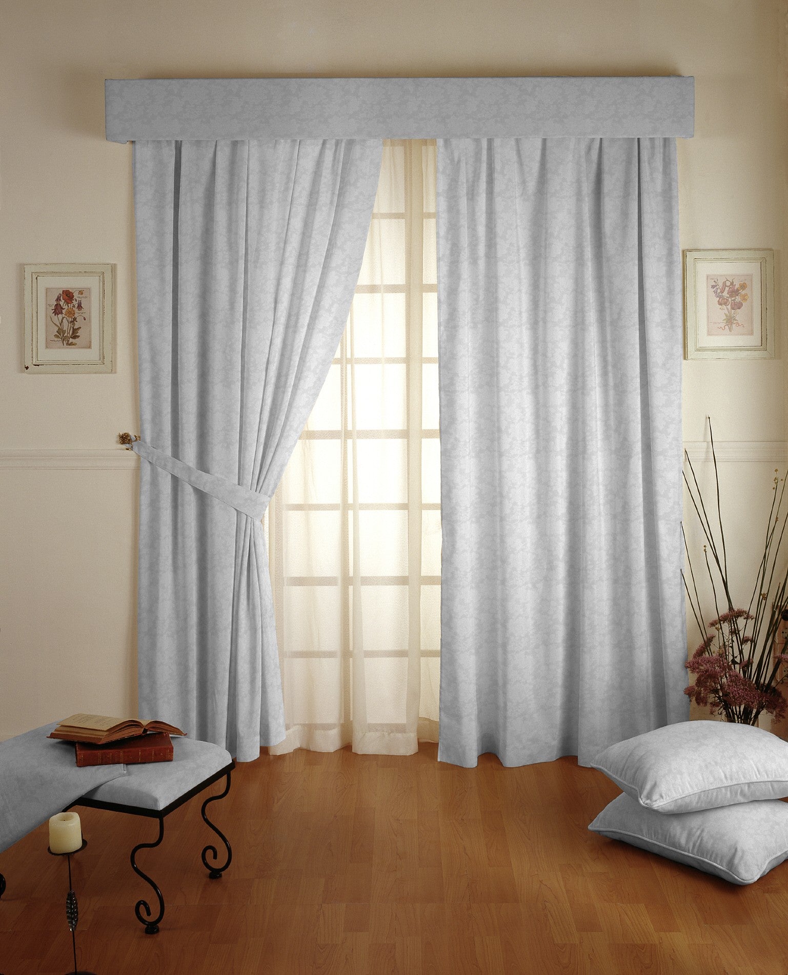 Tecido Loneta Jacquard Branco - Ribes y Casals