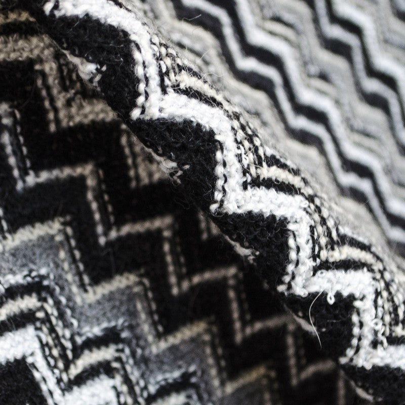 Tecido Missoni Bordado Negro - Ribes y Casals