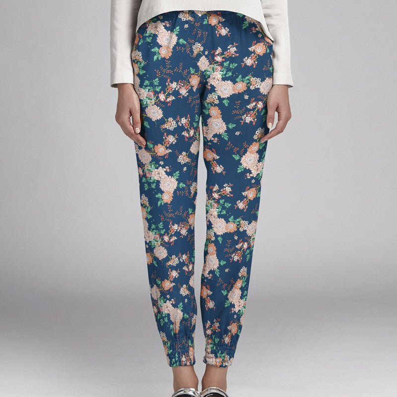 Crepe Marrocain Bouqet Preta - Ribes y Casals