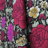 Tecido de Popeline Flamenga Cravo Fundo Preto - Ribes y Casals