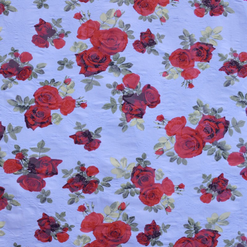 Tecido Viscose Rosas Fundo Azul Empoado - Ribes y Casals