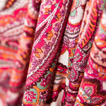 Punto Crepe Paisley Fucsia - Ribes y Casals