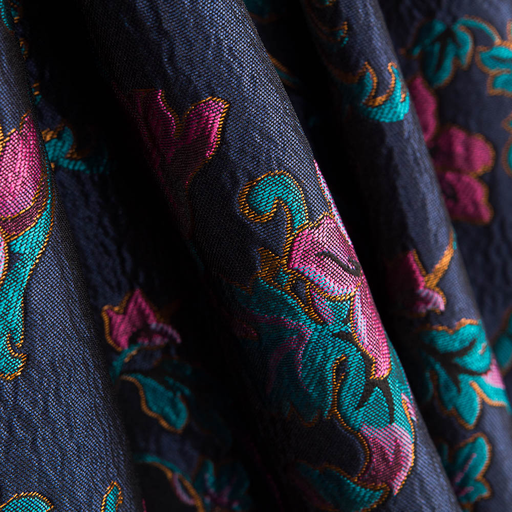 Retal Brocado Flor Fucsia 85x140 cm - Ribes y Casals