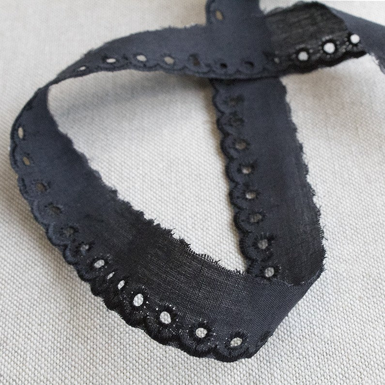 Encaje Bolillo Camel 20mm - Ribes y Casals