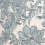 Tule Bordado Flor Porcelana - Ribes y Casals