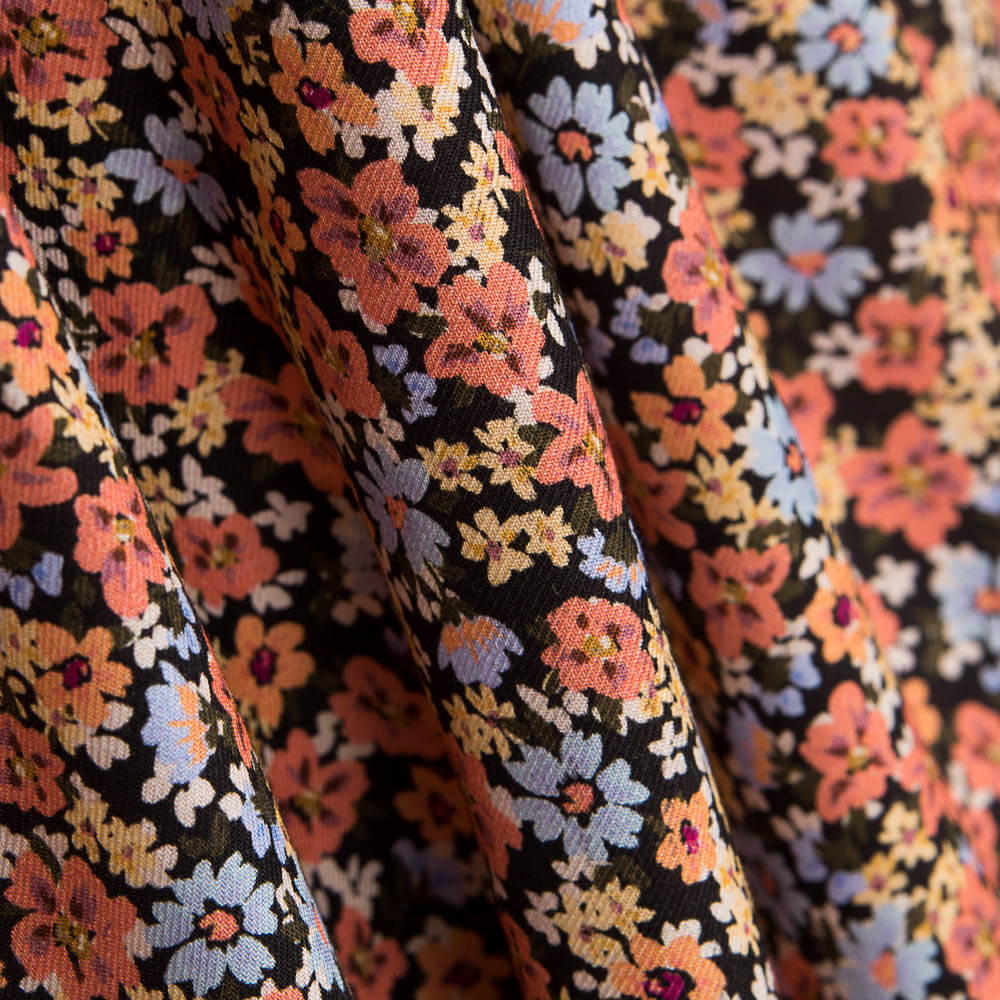 Vaiela Viscose Flores Preto - Ribes y Casals