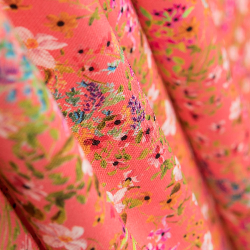 Viscose Faixas Florais Preta - Ribes y Casals