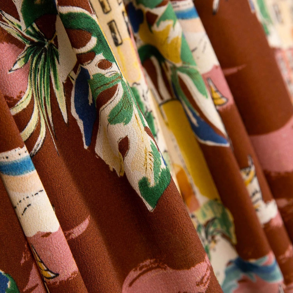 Retal Viscosa Estampada Town 150x145 cm - Ribes y Casals