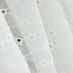 Cortina de Rede Bordada Flor Branca Natural - Ribes y Casals