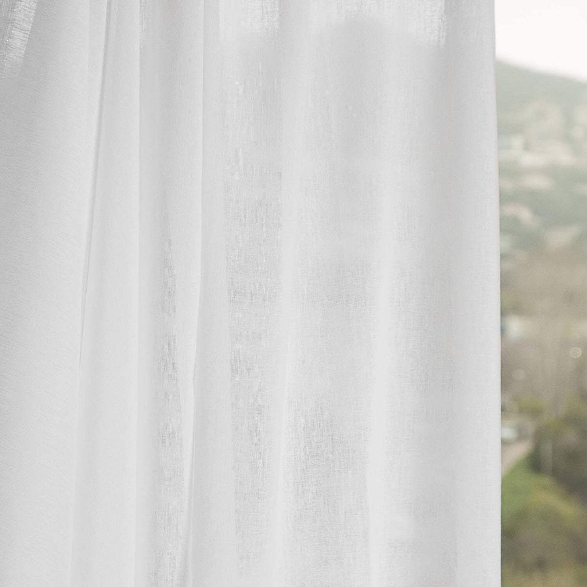 Cortina Lisa Branca Ótica - Ribes y Casals