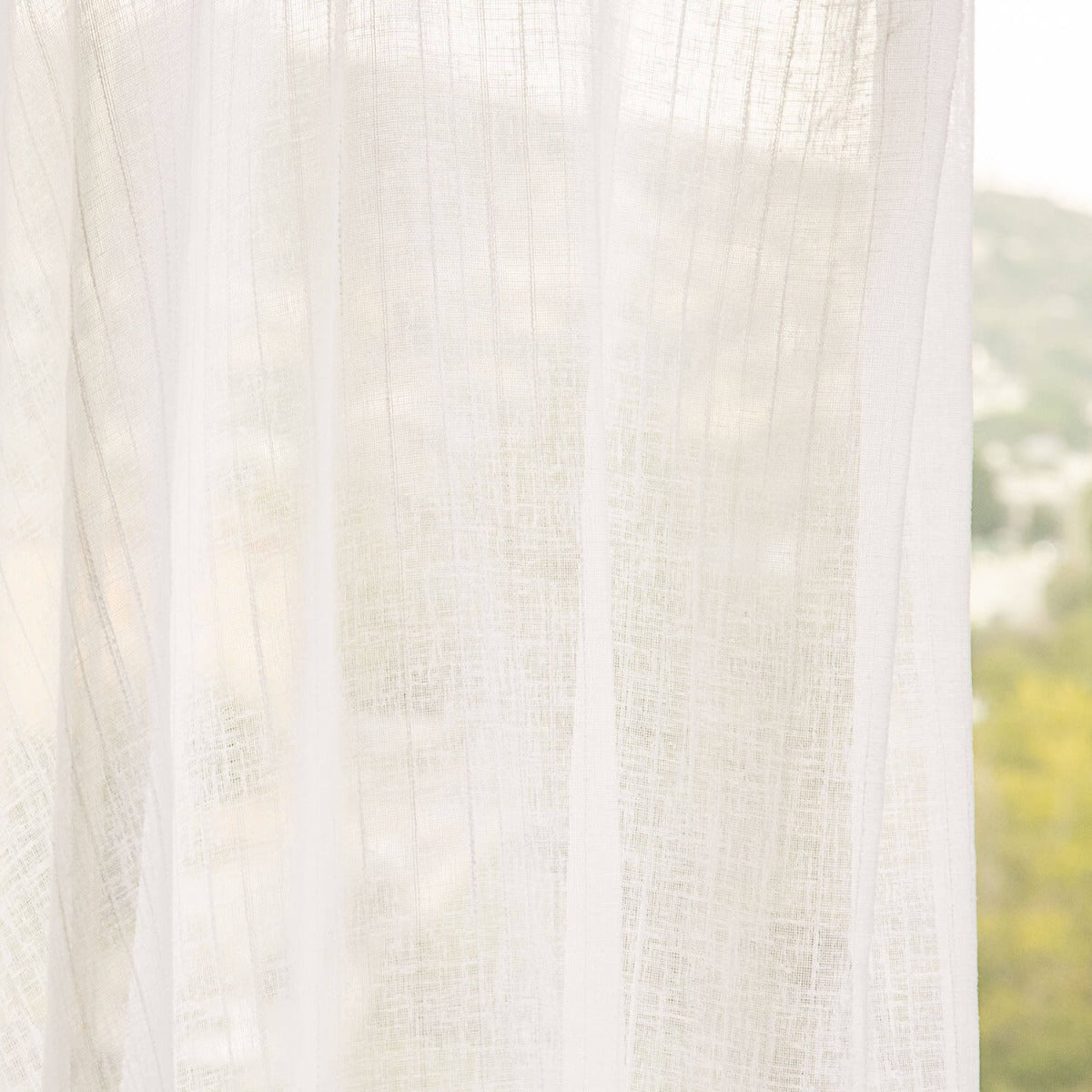 Cortina de Rede Listrada Branca - Ribes y Casals